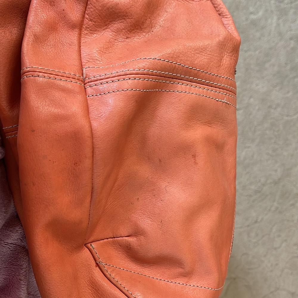 SOLD-NOT AVAILABLE Custom made in Italy! Coral leather hobo Valentina bag - Picture 8 of 13